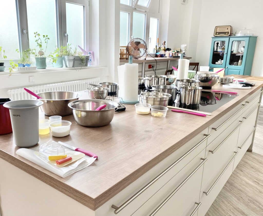 Vorschau von einem Backkurs von Macarons und Co. im Kochstudio "Die Kreative Küche" in Stuttgart, Bad Cannstatt
